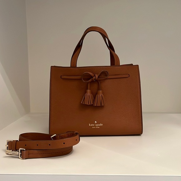 kate spade Handbags - Kate Spade Specialty Crossbody